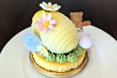 「イースターエッグホワイトチョコケーキ 」900円（税込）