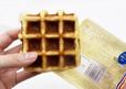 「こだわりのワッフル　フランス産発酵バター使用」128円（税別）