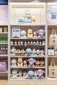 【ディズニーストア 太田イオンモール店】店内のアイテム