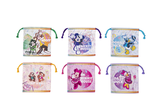 きんちゃく１枚￥900　　6枚セット￥5,400 ｜サイズ：縦約19×横約17cm※6種のうちのどれか1枚が入っています※全種類そろう6枚セットもあります｜東京ディズニーランド「クラブマウスビート」グッズ