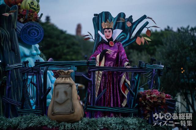 ウィックド・クイーン|2022年「ザ・ヴィランズ・ロッキン・ハロウィーン」