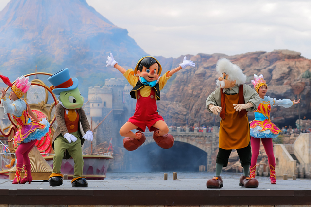 東京ディズニーシー15周年ハーバーショー「クリスタル・ウィッシュ・ジャーニー」