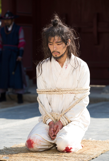 EDENヒソン　『秘密の扉』　©SBS