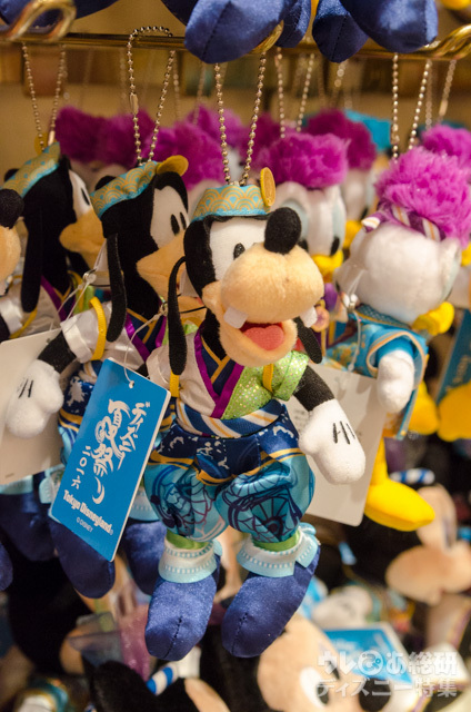 ぬいぐるみバッジ ¥1,700｜東京ディズニーランド2016年「ディズニー夏祭り」スペシャルグッズ