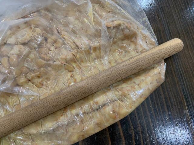 【セリア 漬物袋 2枚入】綿棒で体重をかけるように潰すと効率的