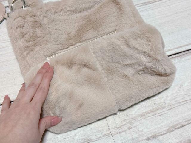 マチがしっかりあるので収納力抜群！