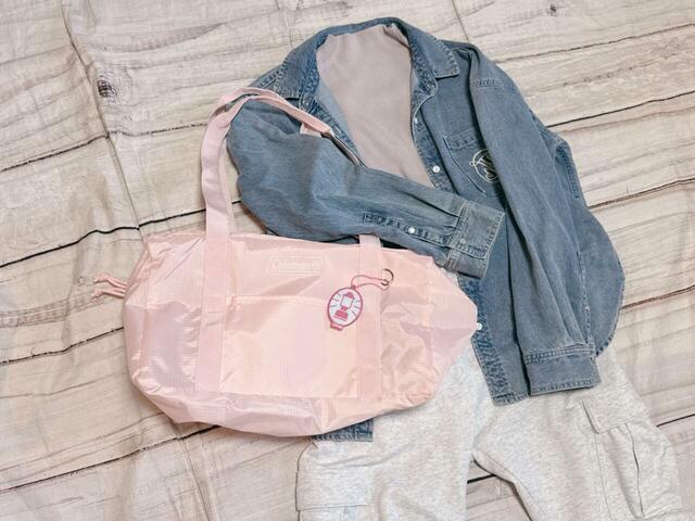 【付録 Coleman 撥水ボストンバッグ＆リフレクターチャーム】ジムに行くときのカジュアルコーデに合わせてもGood！