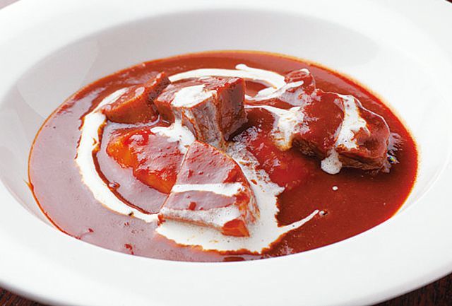 関西ハンバーグの名店／洋食とワインのお店 土筆苑（西宮北口）　土筆苑名物タンシチューランチセット  1800円