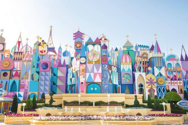 イッツ・ア・スモールワールド