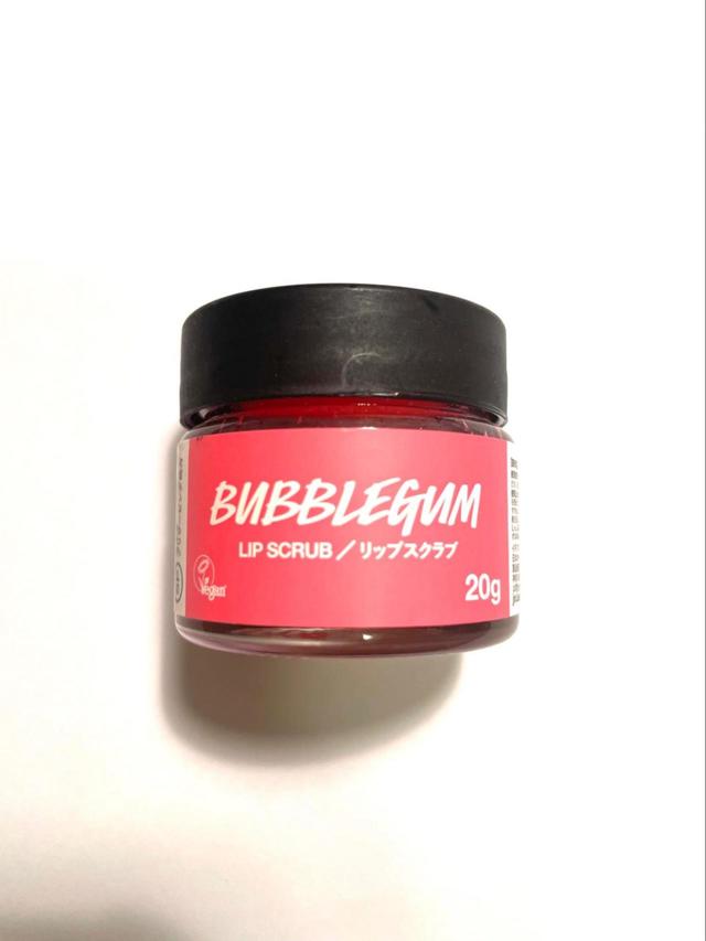 【リップスクラブ&バーム バブルガムフレイバー】ボバオイルが配合されています