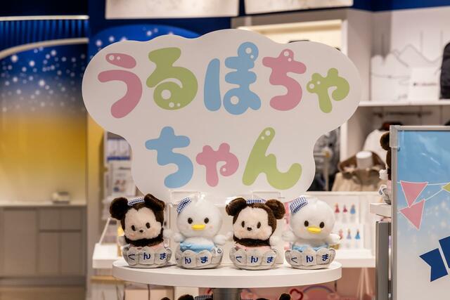 【ディズニーストア 太田イオンモール店】店内のアイテム