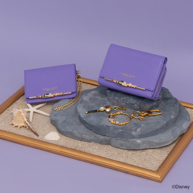 財布 22,000円、パスケース 15,400円、キーリング6,050円、ファスナーチャーム 4,400円|サマンサタバサプチチョイス「ディズニー ツイステッドワンダーランド」コレクション