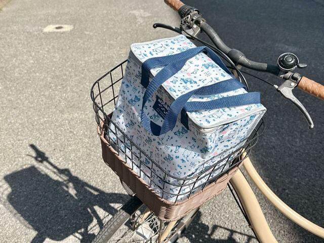 【MOOMIN＜ムーミン＞ ボックス型の大容量 保冷保温バッグ】自転車のカゴにすっぽり収まるサイズ感も嬉しい♪