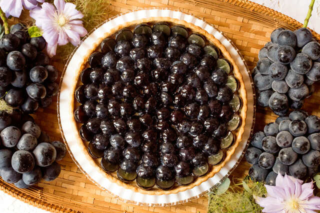 【キル フェ ボン】⾧野県産 “ナガノパープル”と“ル ガール”クリームチーズのタルト