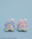 【Maison de FLEUR×サンリオキャラクターズ】「タキシードサム チャーム」3,700円／ちょこんと座る姿がキュートなぬいぐるみチャーム