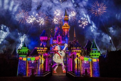 ディズニー　花火　毛布　ラスト Disney 東京ディズニーリゾート限定 花火 毛布 140cm×190cm 東京