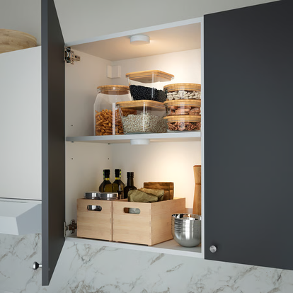 IKEA 食器棚（人感センサーライト付き） 家族を起こさずに身支度をしたい…。IKEAのセンサーライトがスマホより