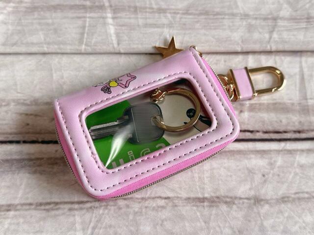 交通系ICカードを入れて、鍵をつけてみました！カードケースとして使うのもおすすめです