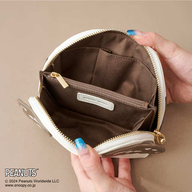 【サマンサタバサ】「ポーチ」内装は仕切り付きで、細かなアイテムの収納にも便利