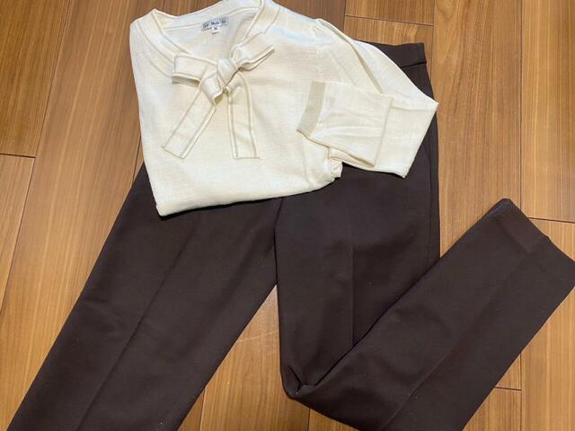 【ユニクロ　ヒートテックスマートパンツ】ブラウスなどをインしてベルトマークをしても良さそう◎