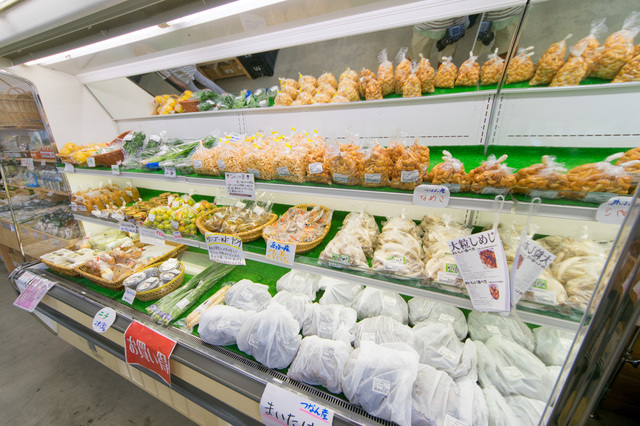 「津南食彩館」