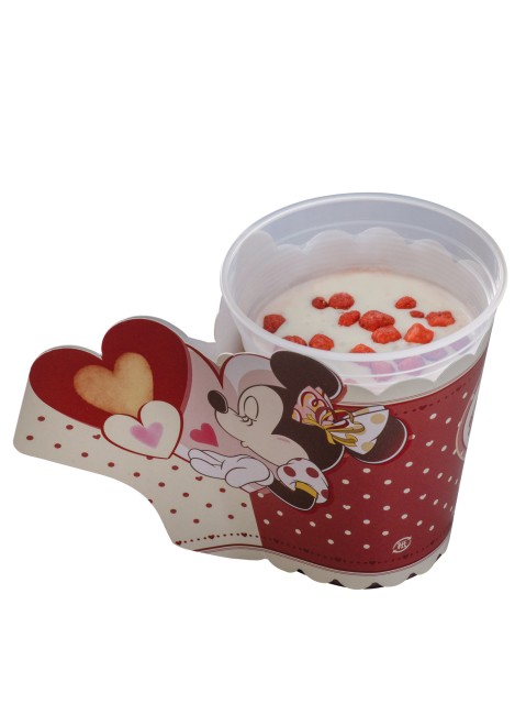 ホットストロベリードリンク (チーズホイップトッピング)