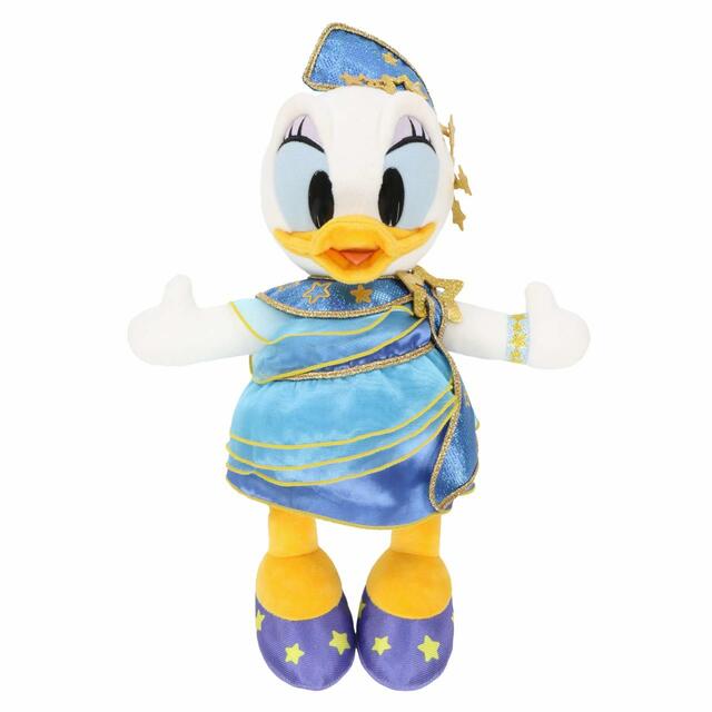 ぬいぐるみ 5,600円|サイズ:(全長)高さ約35cm、(座った状態)高さ約25cm|東京ディズニーリゾート40周年“ドリームゴーラウンド”スペシャルグッズ|発売日:2023年4月10日(月)|販売店舗:東京ディズニーランド「グランドエンポーリアム」、東京ディズニーシー「エンポーリオ」