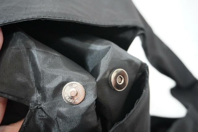 マグネットボタン付き