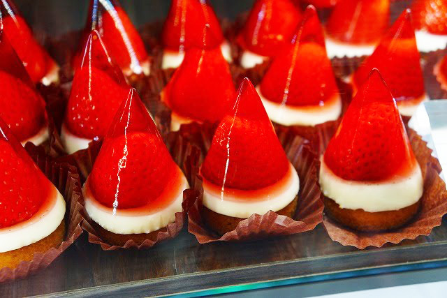 ぷるっぷるの苺ゼリー