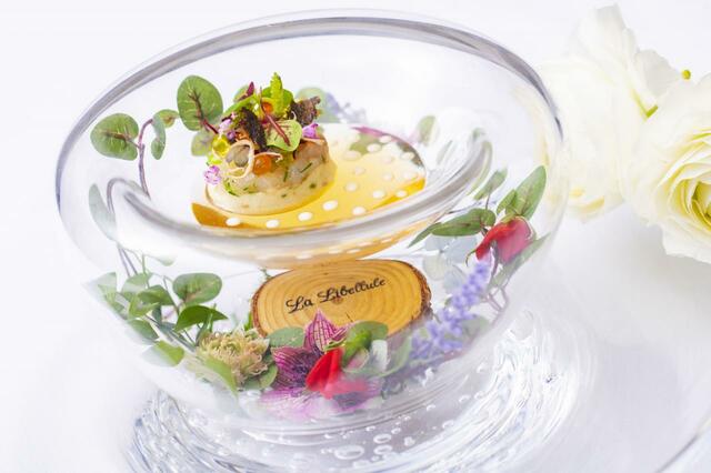 【東京ディズニーシー・ファンタジースプリングスホテル】ラ・リベリュール　ディナーメニュー例