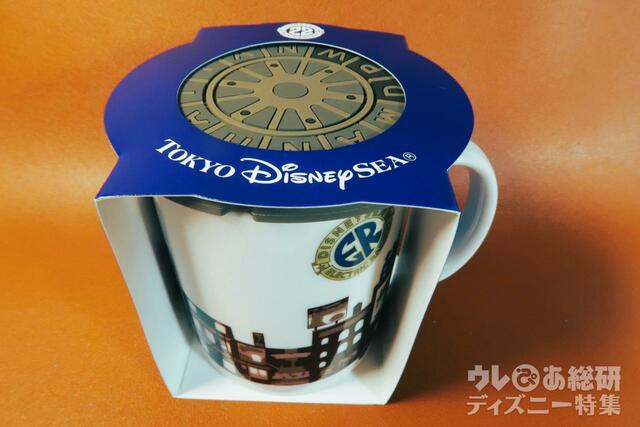 東京ディズニーシー22周年 マグ＆コースター　2,900円サイズ：（マグカップ）直径約8×高さ約9cm（コースター）直径約10cm