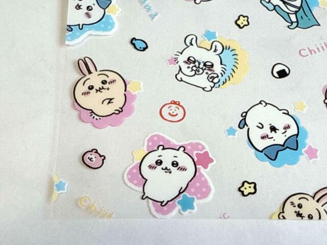 ちいかわ、ハチワレ、うさぎ、モモンガ以外のレギュラーキャラではくりまんじゅうも登場!