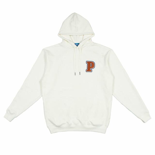 パーカー 5,500円｜東京ディズニーリゾート「三匹の子ぶた」グッズ｜販売店舗：東京ディズニーランド「タウンセンターファッション」、東京ディズニーシー「スチームボート・ミッキーズ」｜発売日：2023年12月26日（火）