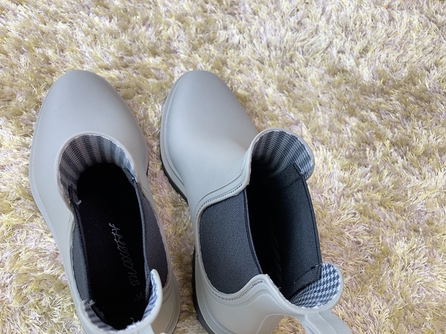 【ワークマン レディース防水サファリサイドゴア】アウトドアから街歩きまで