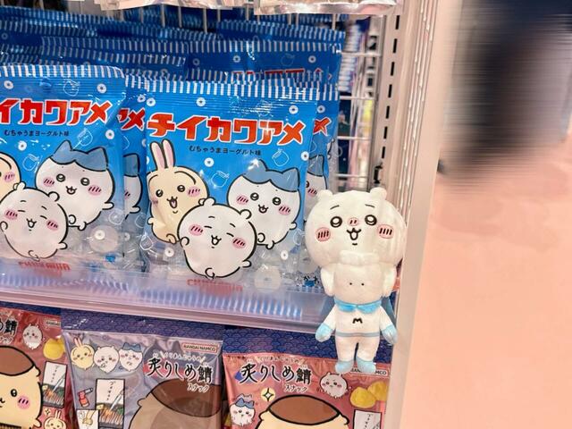 むちゃうマンとちいかわのマスコットの装飾がかわいい!