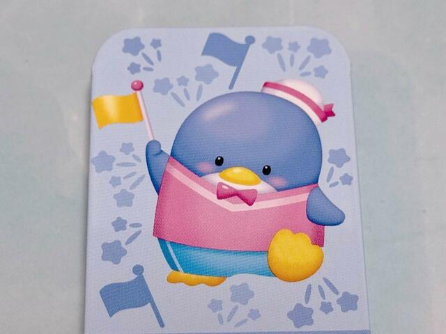 ピンクのセーラー服を着たサムがかわいい!
