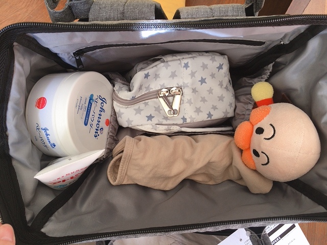 【ニトリ パパママバッグ リュック】収納力抜群