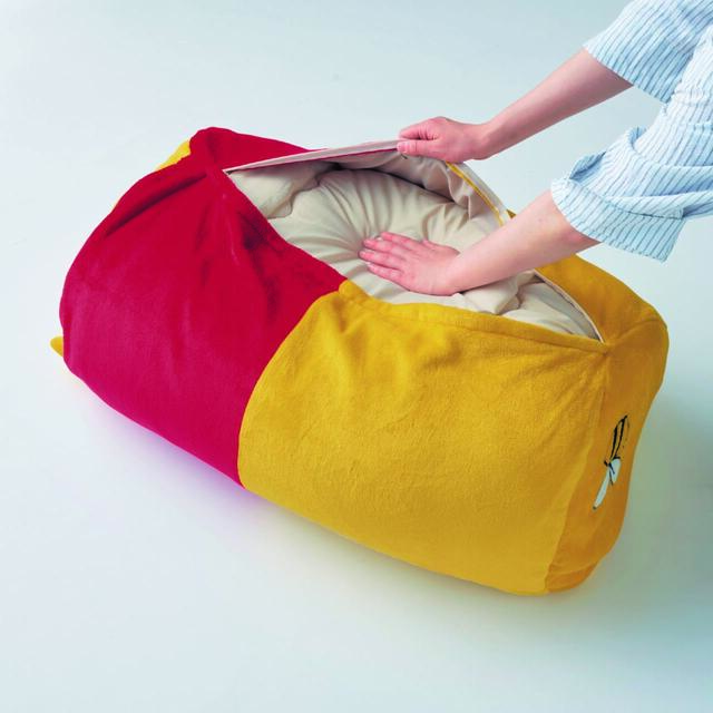 抱き枕になる布団収納袋(選べるキャラクター)｜￥ 3,990 （税込）