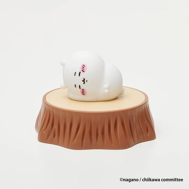 【ちいかわ】「ちいかわ デスクトップライト（ちいかわ）」￥3,850（税込み）