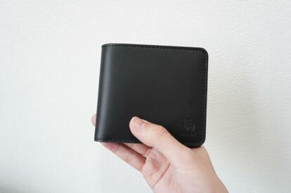 北欧ブランドmozの牛革コンパクト財布がかなりお得！コンビニでも