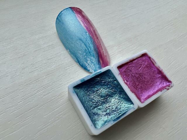 【セリア ネイル用水彩パレット ミニ  カラー】青色の発色が良くて便利