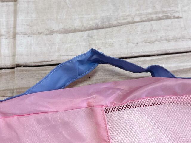 持ち手つきなので持ち運びに便利