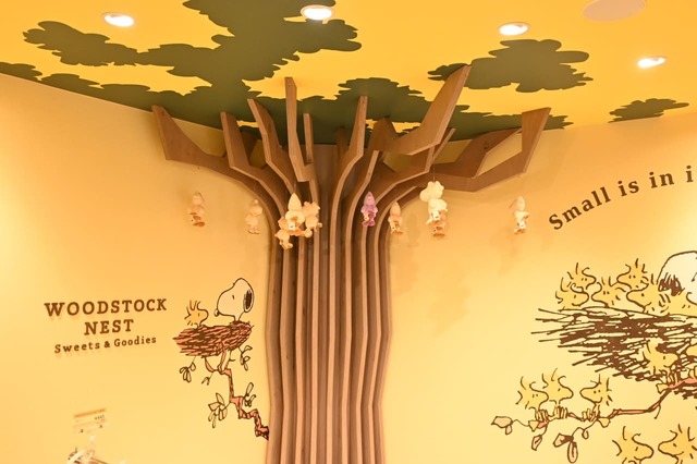 【SNOOPY Village 川越】ウッドストックの巣をイメージした内装もかわいいWOODSTOCK NEST