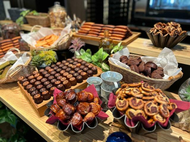 「本格フランス菓子10種」【プレミアムカルビ湘南台店がオープン】