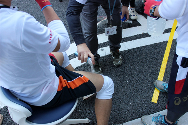 いす同士の熾烈な戦い! 「いす-1」グランプリの模様