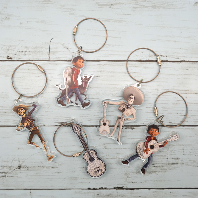 アクリア 各1500円