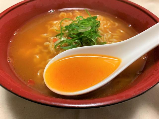 「辛ラーメン 袋麺」“旨辛”なスープはクセになる♪