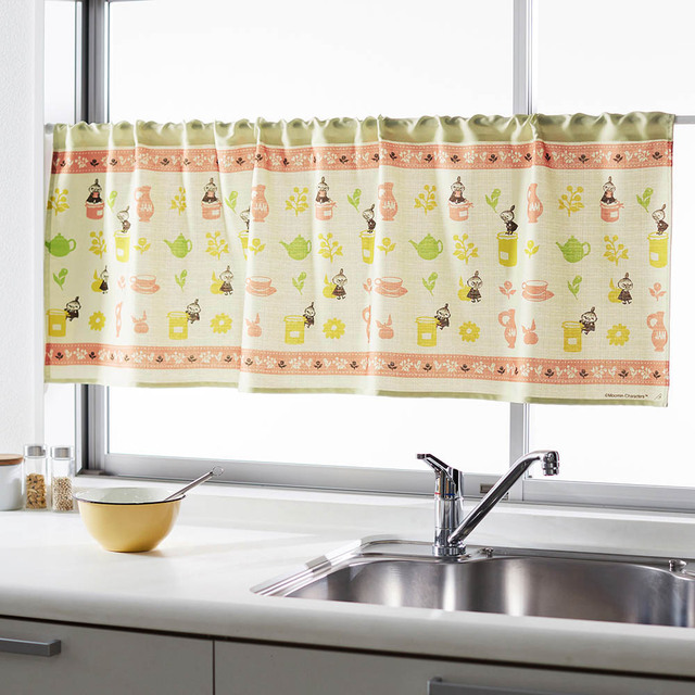 プリントカフェカーテン／リトルミイ＜1枚＞ 「ムーミン」｜￥2,990～4,490 （税込）