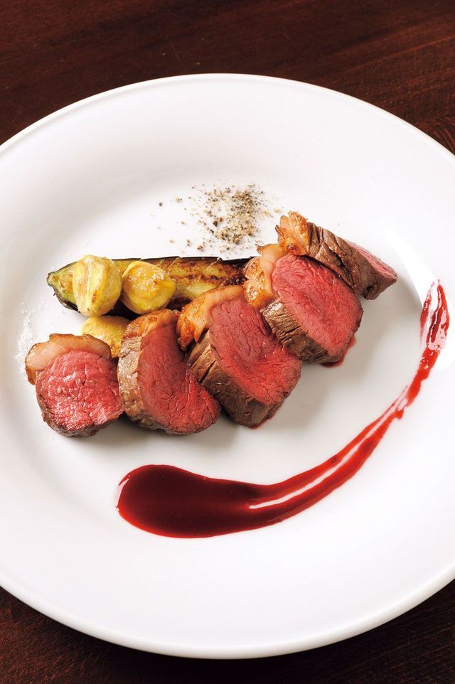 ガレオーネ（都立大学）　蝦夷鹿内ももと栗のロースト（200g） 3600円（税別）