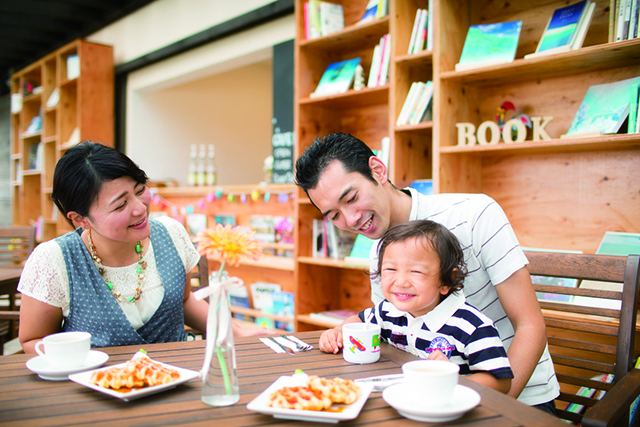 リゾナーレ小浜島　島Book&Cafe